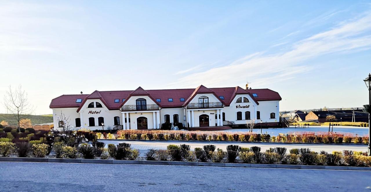 Hotel Viwaldi Baruchowo Eksteriør bilde